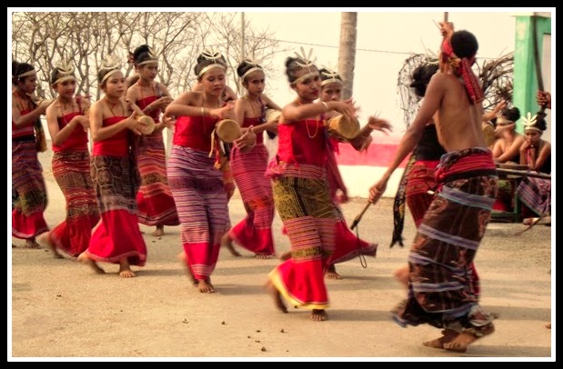 Tari Likurai Tarian Tradisional Dari Belu Ntt Cinta Indonesia
