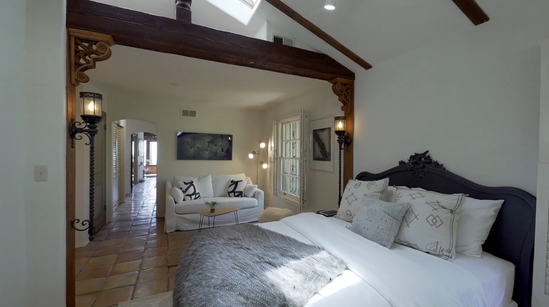 27 Interior Design Photos vs. 5270 Chelsea St, La Jolla, CA Luxury Home Tour