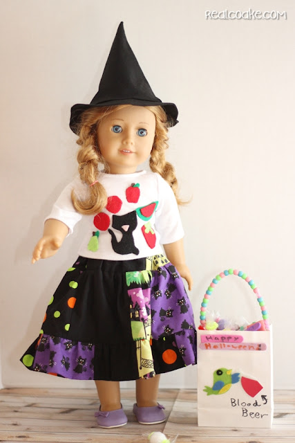 Free American Girl Doll clothes pattern to make two different doll skirts. #AGDoll #AmericanGirlDoll #sewing #Pattern #RealCoake