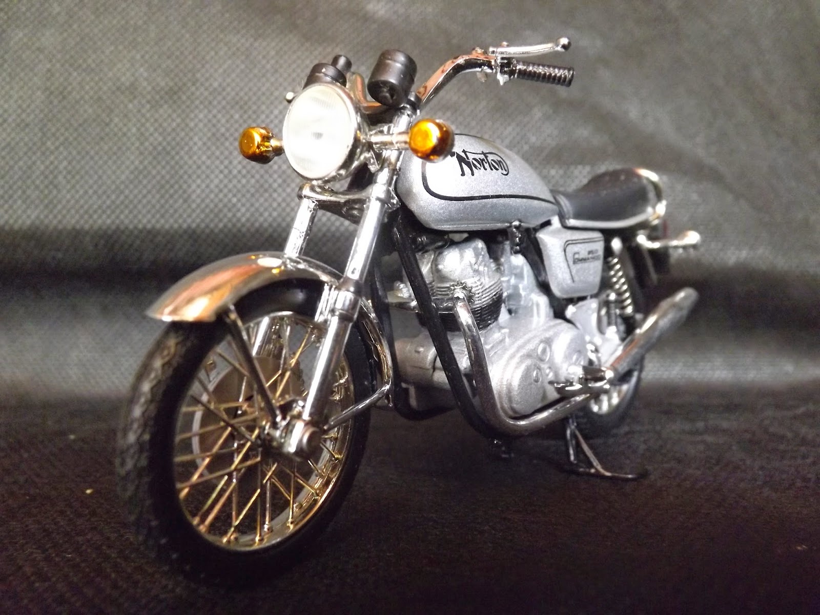 РњРѕС‚РѕС†РёРєР» Norton Commando 1977