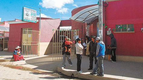 El hospital Los Andes de El Alto carece de infraestructura