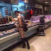 Buang Tabiat! Lelaki 'Berspender' Shopping Dalam Pasaraya