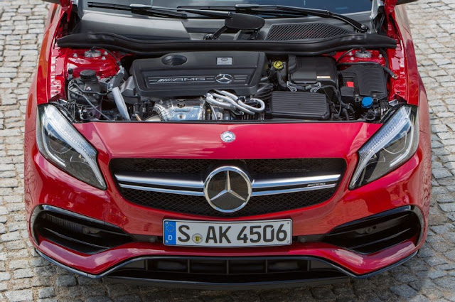 Động cơ Mercedes AMG A45 4MATIC 2019 Động cơ Mercedes AMG A45 4MATIC 2019 được người tạo ra nó ký tên