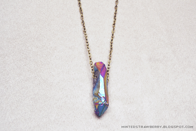 multicolored-crystal-necklace-2.jpg