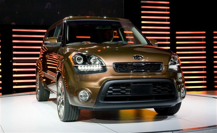 All Car Reviews 02: 2012 Kia Soul the best performance with dynamic design.