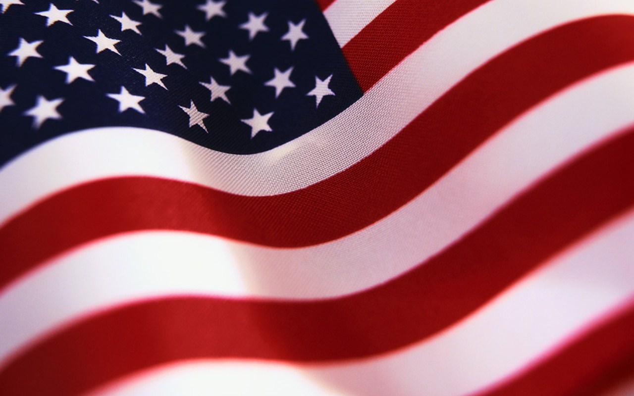http://3.bp.blogspot.com/-kRU5msW9qeM/UFR9uUiAUkI/AAAAAAAAAU4/QfsuCEidD7I/s1600/american-flag-wallpaper.jpg