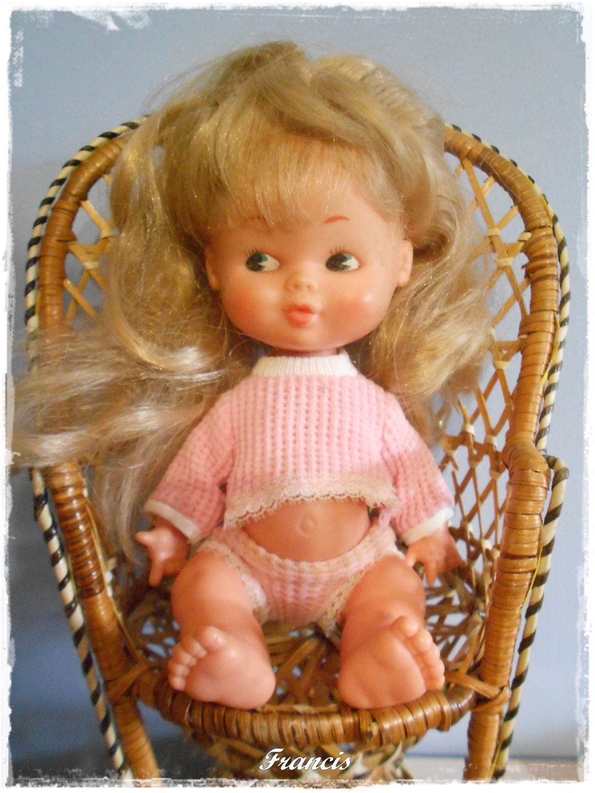 Labores en mano: Cherri de Famosa