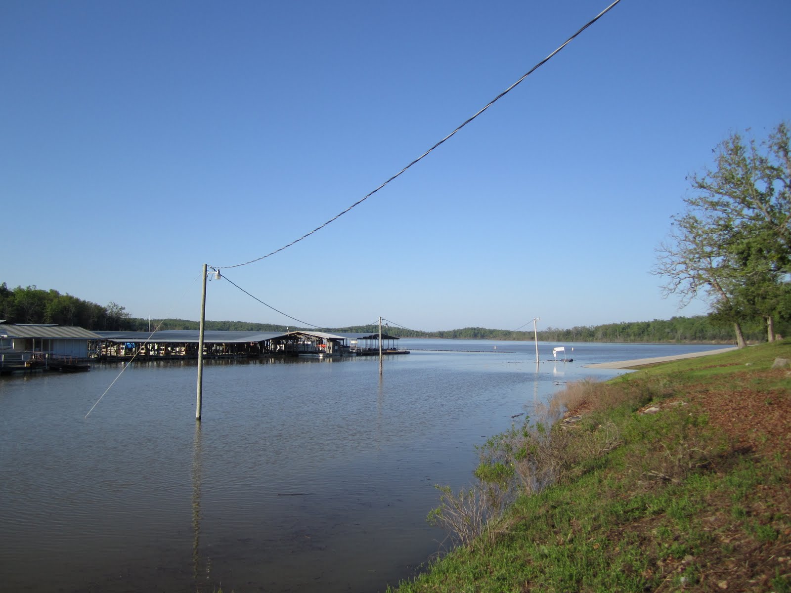 Escape to Missouri's Hidden Gem: Pontiac Park on Bull Shoals Lake