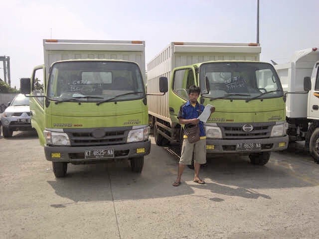 Pengiriman Truk Colt Diesel KT 8625 NA, KT 8626 NA Samarinda - Jakarta ke Pontianak