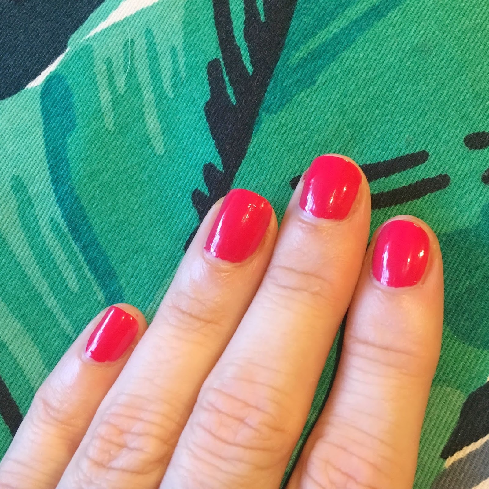Whats Unique About This Color Therapy Collection Is The Argan Oil Formula Sally Hansen Say That Its Colour Cares While You Wear