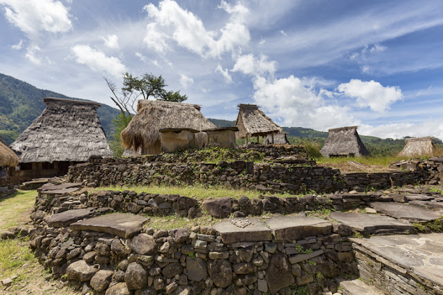 kampung adat wologai