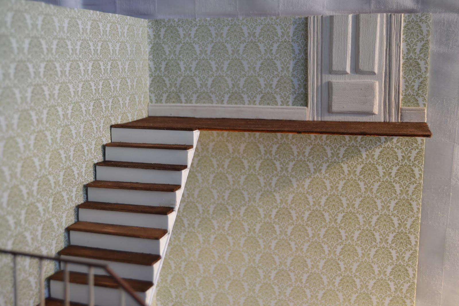 LOLYALIMINIS: TUTORIAL " Mi rincon bajo la escalera" concurso 1:12