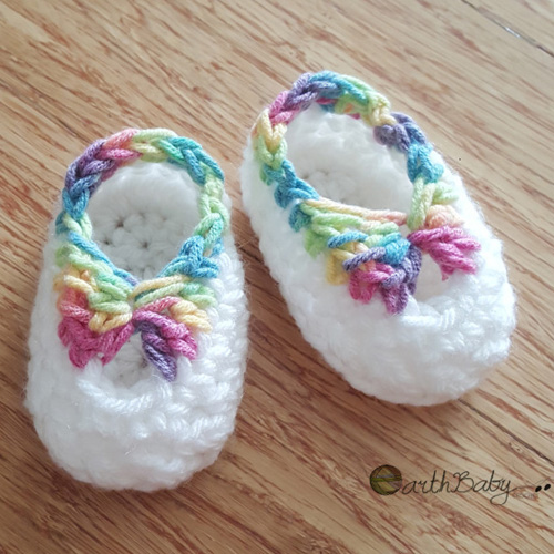 Quick Newborn Booties with Bow - Free Pattern