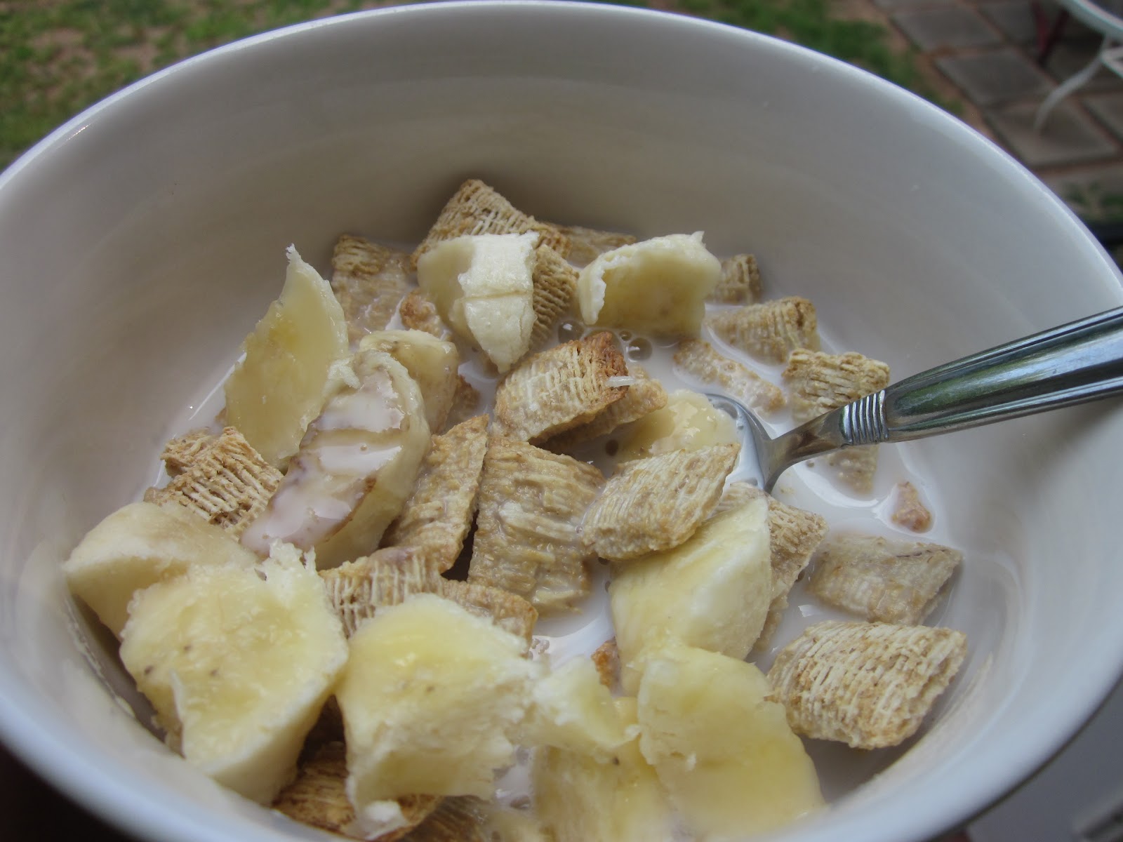 my less serious life: the cereal experiment: Post Shredded Wheat