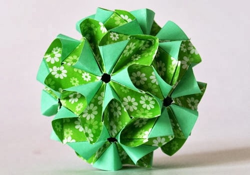Origami Kusudama Yang  Cantik  Untuk Hiasan  Rumah Anda 