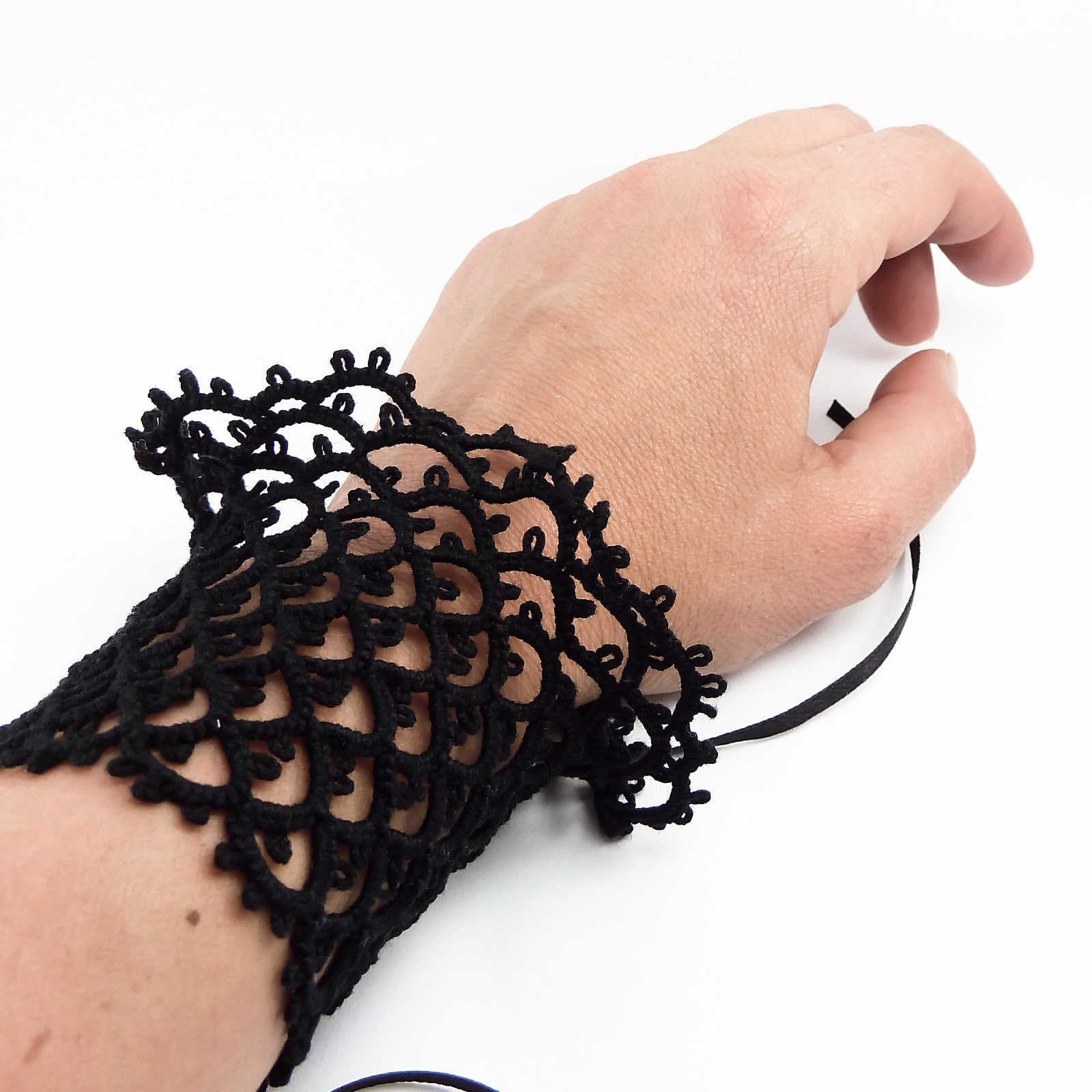 Decoromana Victorian black lace ruffle cuff bracelet