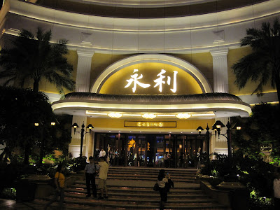 Macau I: Casinos ~ rolling writes