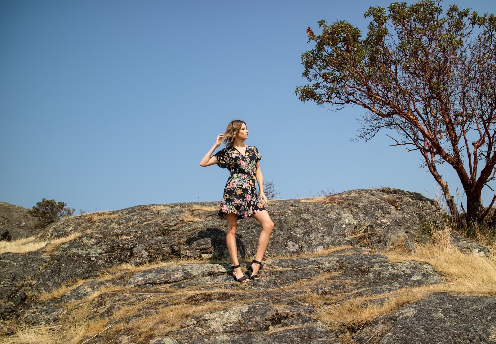 Fashion blogger, Alison Hutchinson, in an Auguste The Label Wrap Dress and Vince Sandals in Victoria, BC
