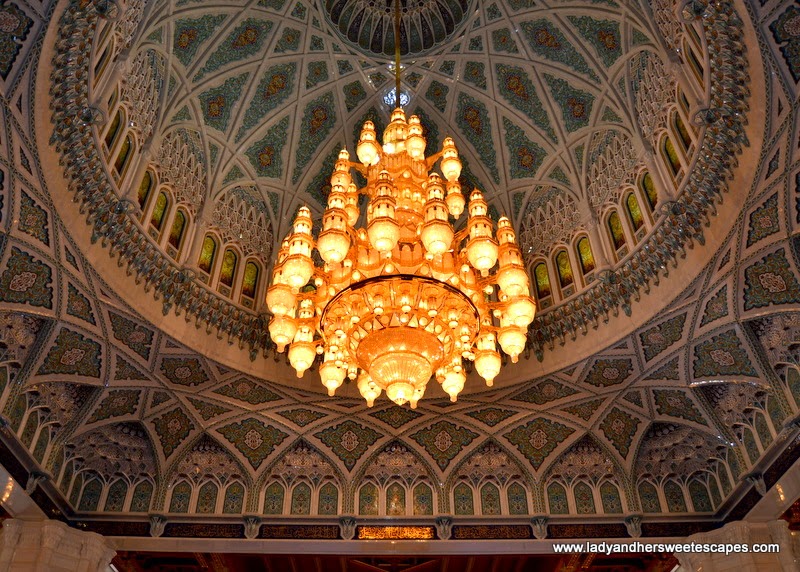 Sultan Qaboos Grand Mosque's largest chandelier