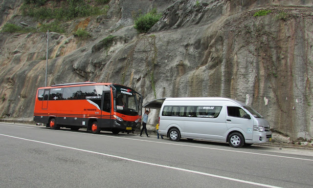 Cari Bus Pariwisata di Pekanbaru_4