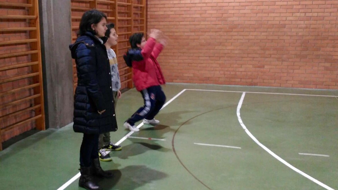 PATIOS DINÁMICOS. El juego de balón prisionero MAIN Zaragoza