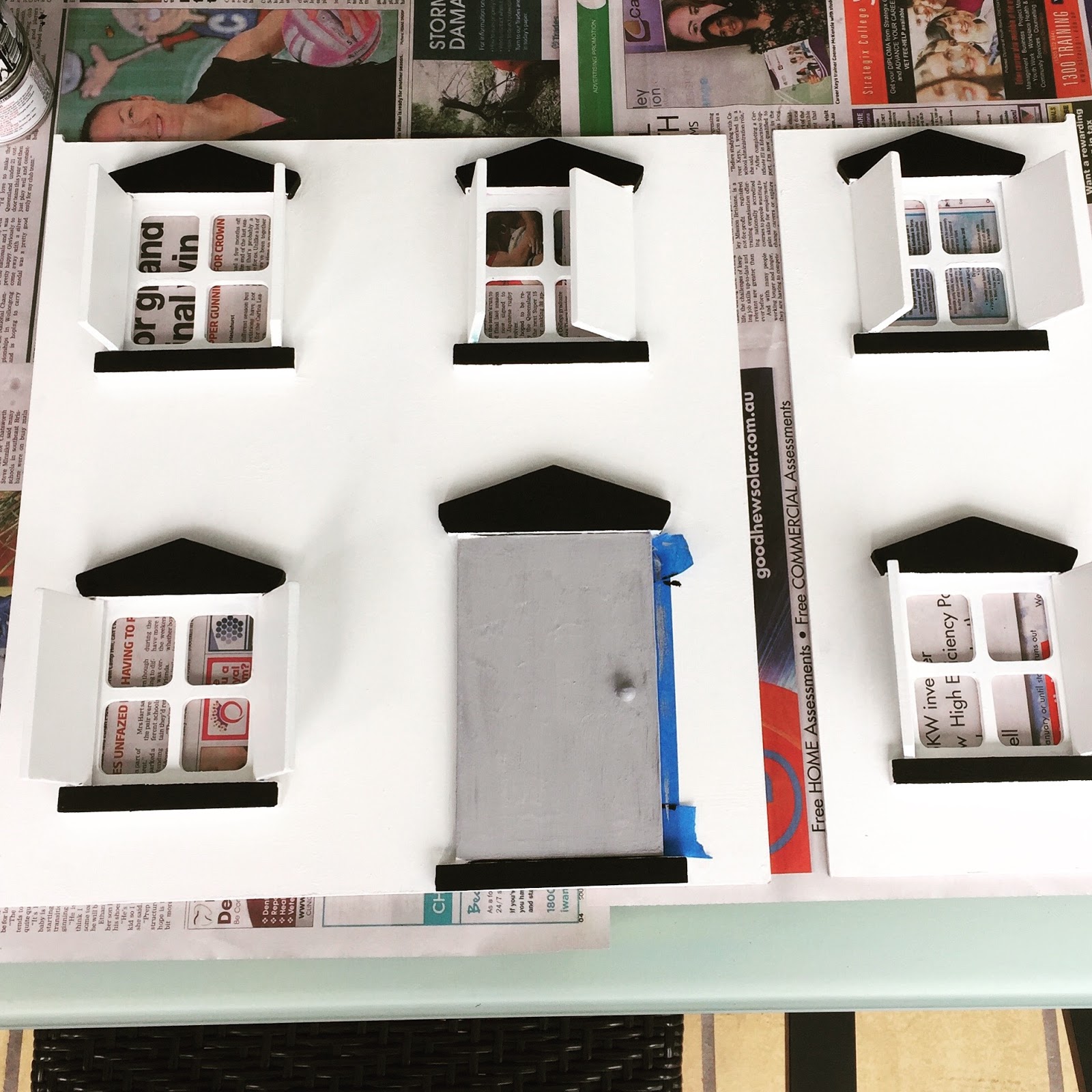 Modern Dollhouse DIY How to paint a wooden dollhouse