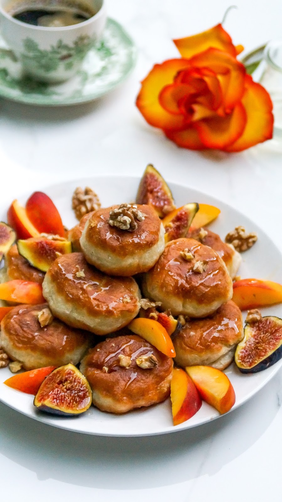 Olive oil dough puffs