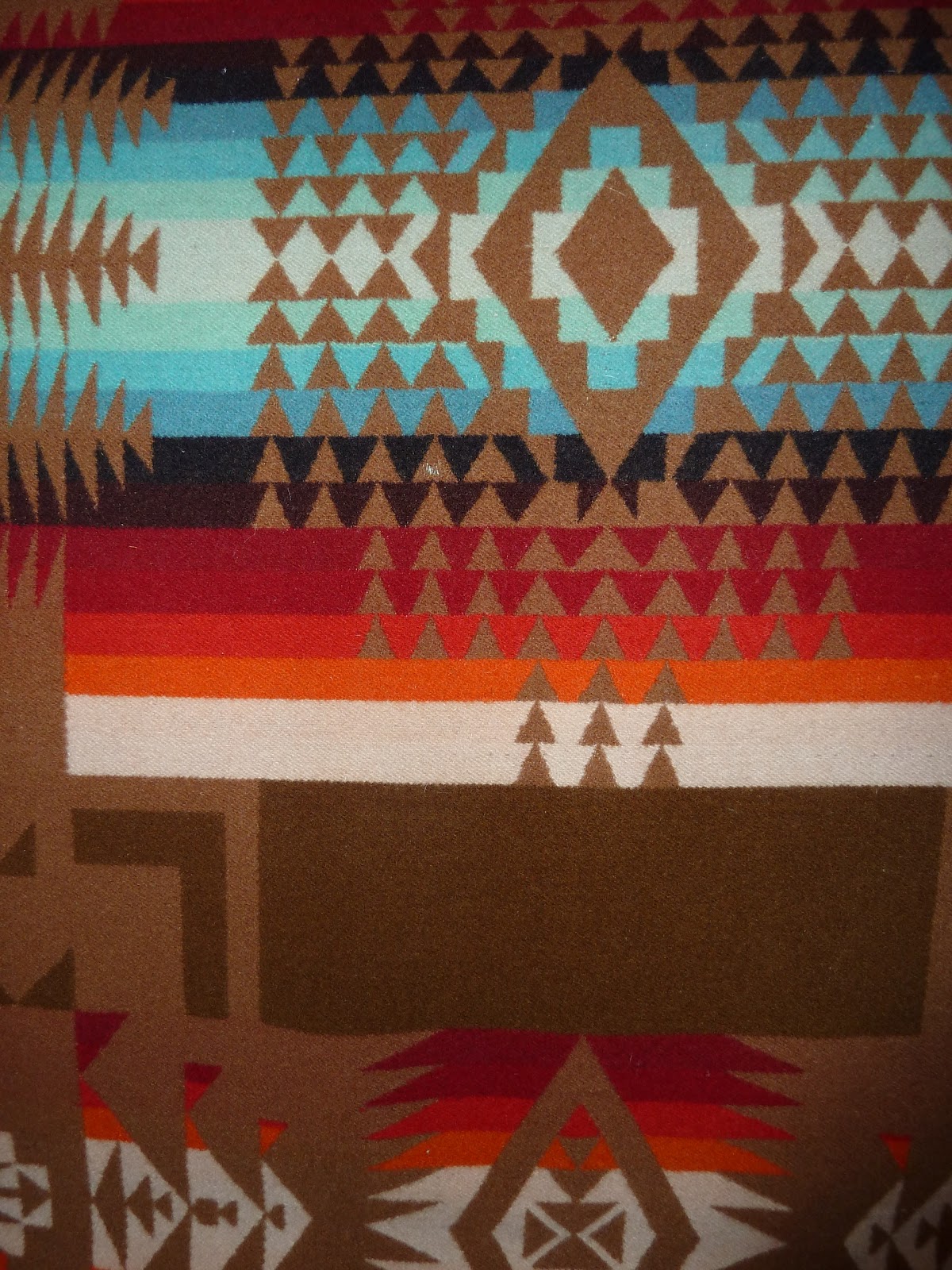 A Vintage Green Life VINTAGE PENDLETON BLANKETS