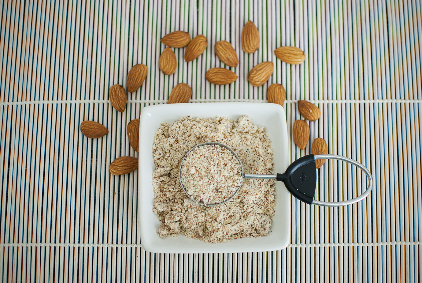 A Tablespoon of Almonds and Almond Meal