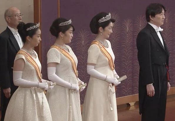 Emperor Naruhito, Emperor Masako, Crown Prince Akishino, Crown Princess Kiko, Princess Mako and Princess Kako, diamond tiara