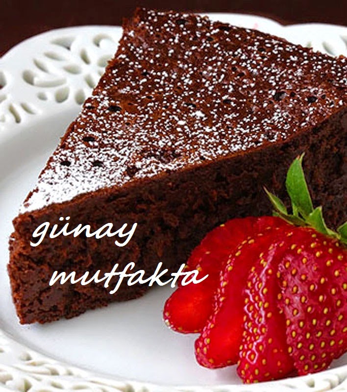 Günay Mutfakta ÇİKOLATALI ARMUTLU ISLAK KEK