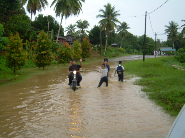 Kesan Banjir Kilat Stpm / Punca Berlakunya Banjir Kilat Karangan Stpm