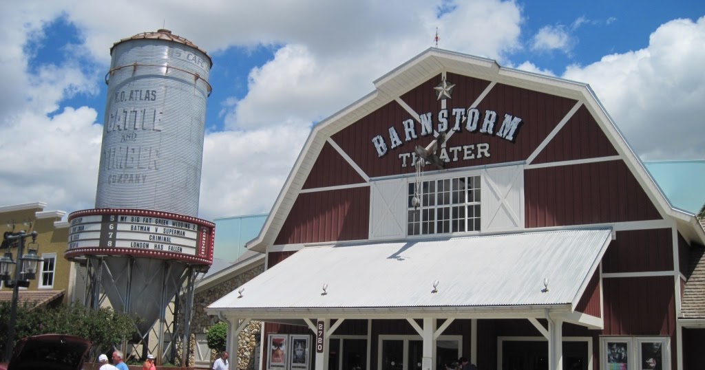 Travels of Jackie and Randy The Villages Town Squares