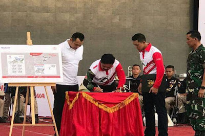 Peringati HUT TNI ke-73, Pos Indonesia Luncurkan Prangko TNI Mandalika Internasional Marathon