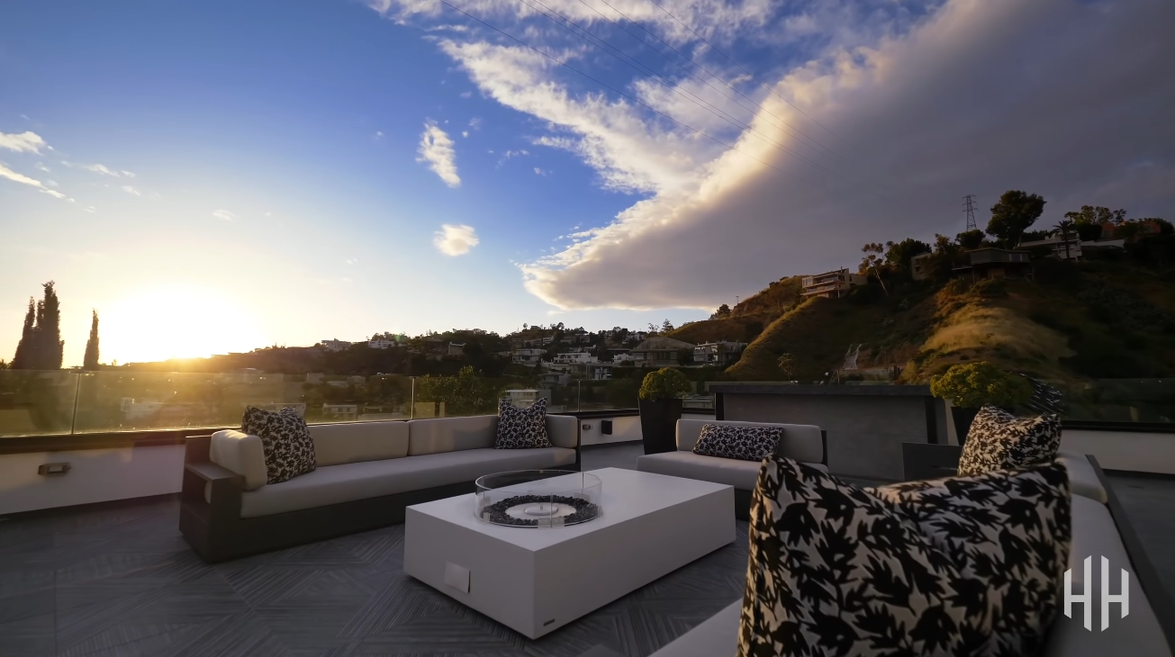 59 Photos vs. 1622 Viewmont Dr, Los Angeles vs. Luxury Mansion Interior Design Tour