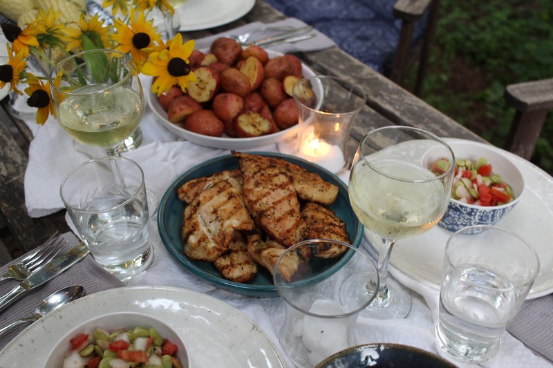 Outdoor Dining In The Cabin Garden And A Summer Blog Hop The