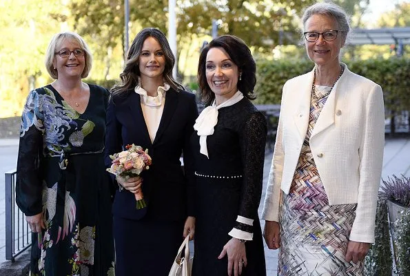 Swedish Princess Sofia arrived at the hospital, she was welcomed by Annika Tibell, Irene Svenonius and Research Director Miia Kivipelto