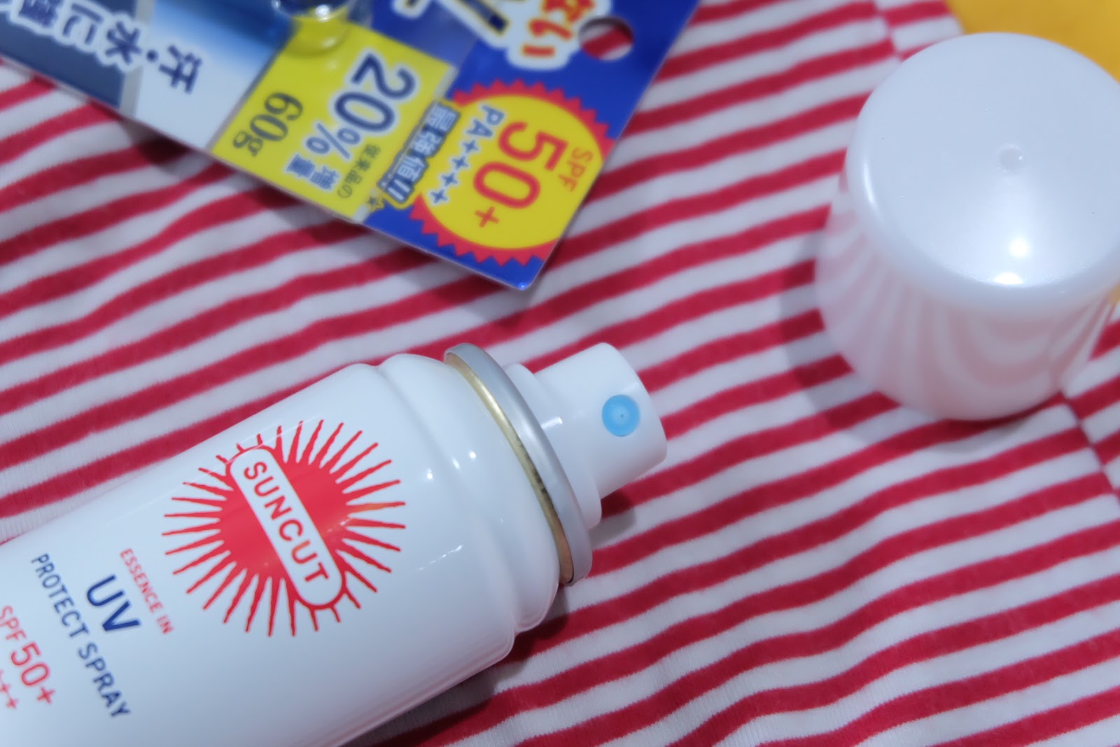 Review Kose Cosmeport Suncut UV Protect Spray dan Suncut Perfect UV