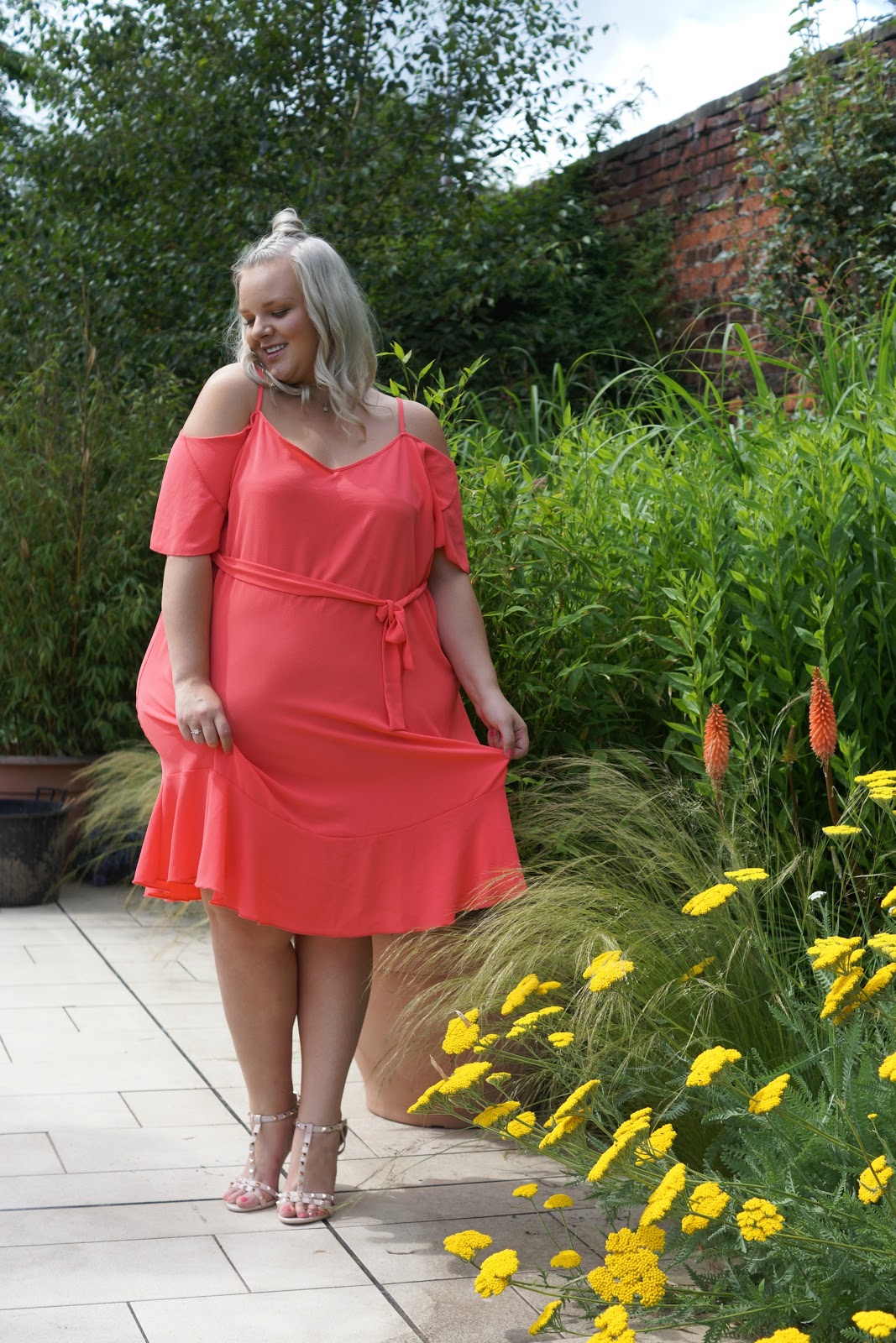 A Summer Day Out At The Alnwick Garden In My Favourite Plus Size Summer Dress