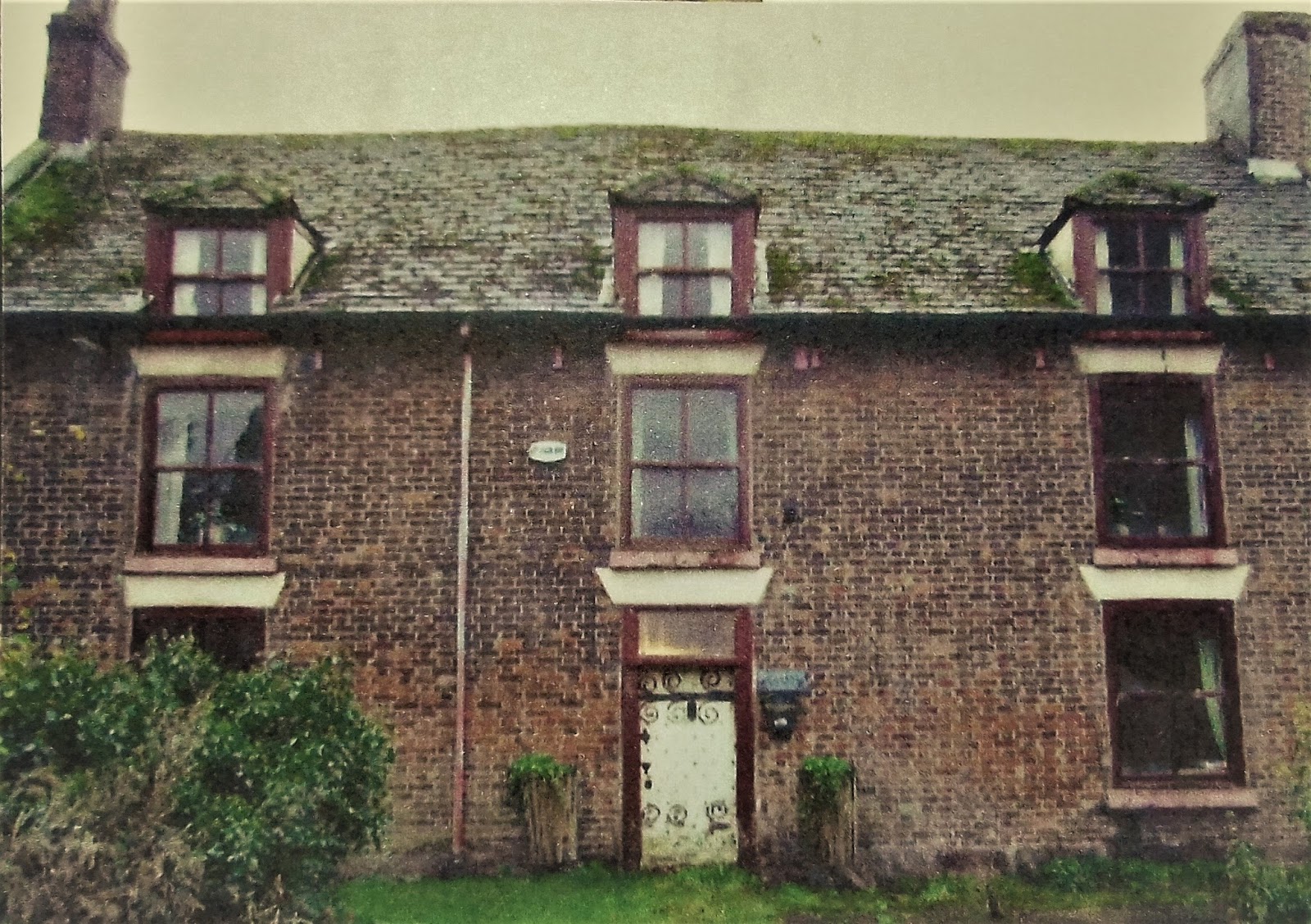 Dr. David Harrison Bradley Old Hall a rare moated site