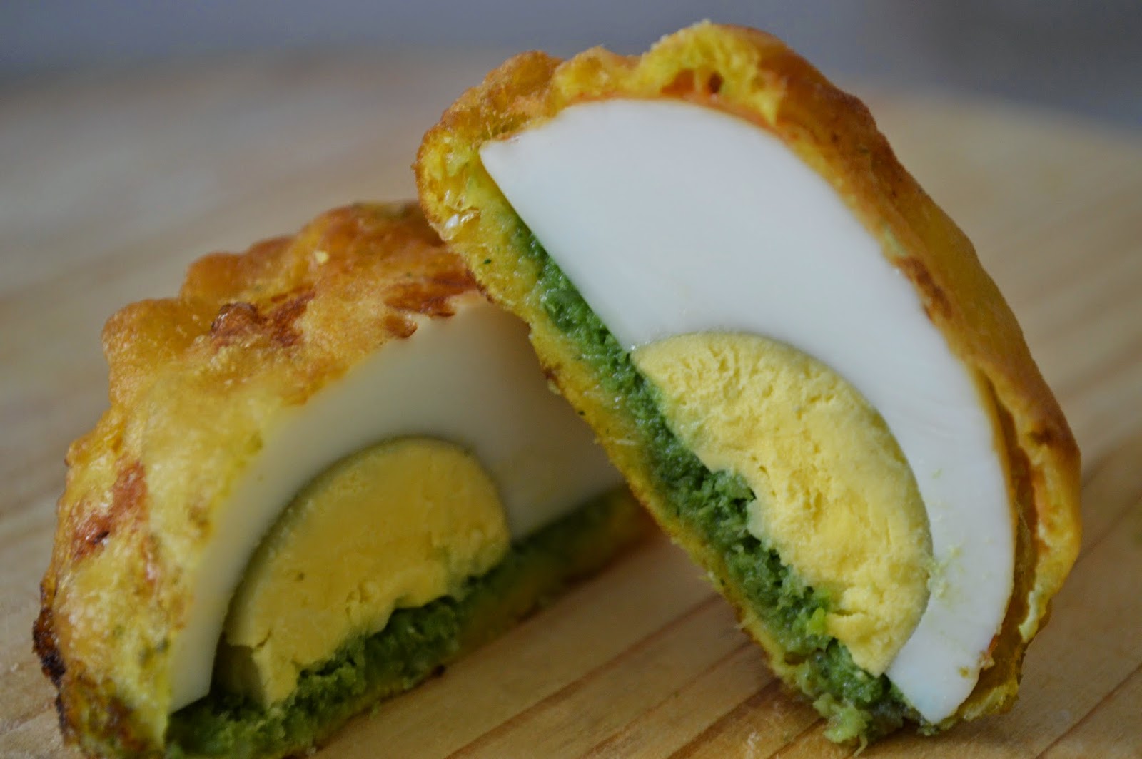 "Cooking Isn't Rocket science" Chutney stuffed Egg Bajji / Stuffed