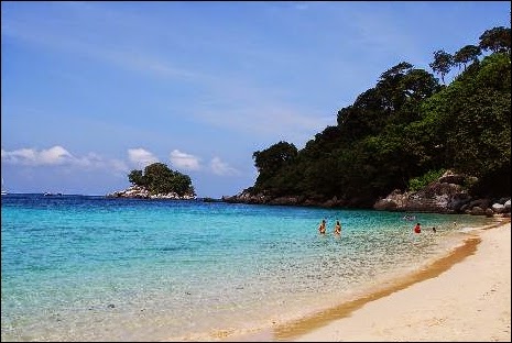 Pulau Tioman - Daftar Tempat Liburan di Malaysia