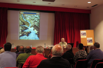 Conferencia Avilés, villa y puerto, de Mª Josefa Sanz