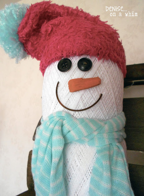 Crochet Thread Snowmen via http://deniseonawhim.blogspot.com