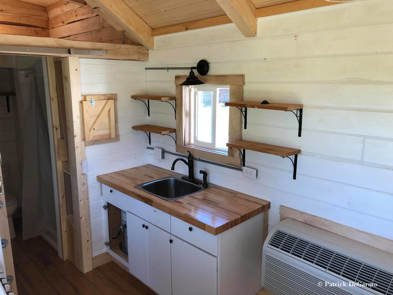 Tiny Cabin For Sale in West Virginia [ TINY HOUSE TOWN ]