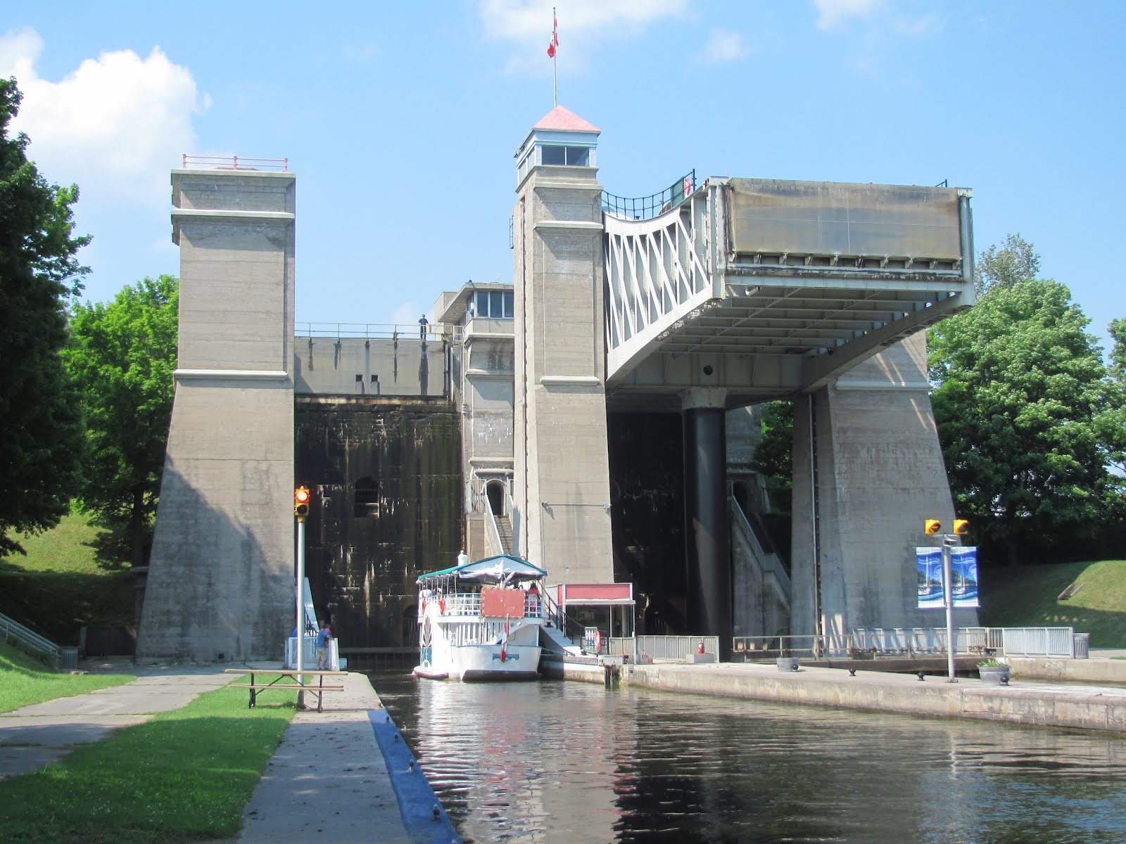 Cruising on M/V Monarch June 1011, 2012 Peterborough to Lovesick