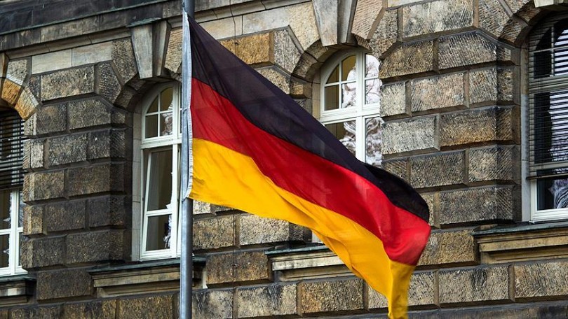 Almanya Bayrağı Simgesi Ve Renkleri