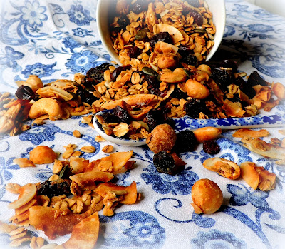 Nutty Honey & Maple Granola