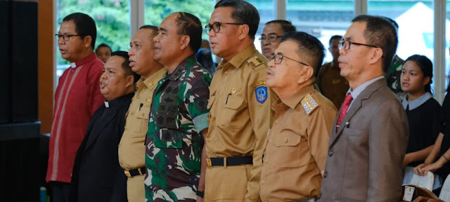 Dianto Paembonan Apresiasi Perayaan Natal Bersama Gubernur Sulsel dan Pangdam Hasanuddin Dianto Paembonan Apresiasi Perayaan Natal Bersama Gubernur Sulsel dan Pangdam Hasanuddin