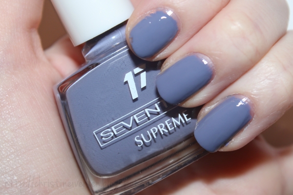 Nails Of The Day Seventeen Supreme Nail Polish In 82 Make Up Beauty Fashion